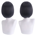 Korte zwarte bob cosplay pruik met dikke styling op mannequin, voor- en achteraanzicht - Zwart