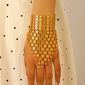Detail of vintage gold metal slave bracelet with geometric mesh and finger ring - Classic Mesh Style (2339) / Gold