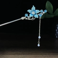 Eleganter chinesischer Haarschmuck mit blauer Emaille-Blume, Perlen und langer Quaste - Blaue Blume Silberner Zweig Künstliche Perle Quaste (0392)