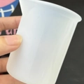 Taza medidora de 100 ml sin marcar