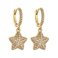 Macro-opname van gouden ster-oorringen met glinsterende zirkonia micro-pave details - Gouden Basis Witte Zirkon 1 Paar