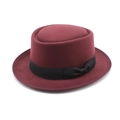 Cappello Pork Pie bordeaux classico in feltro di lana con nastro di canneté nero - Borgogna