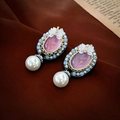 Pendientes vintage con resina rosa, cuentas azules y gota de perla blanca elegante - Silver Earring Post - Púrpura