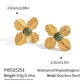 Dimensions détaillées des boucles d'oreilles trèfle dorées avec pierres vertes en acier - Fleur d'Or Pierre Verte (YYE025251)