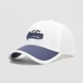 Detail van witte kinderhonkbalpet met blauwe klep en lasergesneden ventilatieopeningen - Kinderen 3-8J ca. 50-54CM / NEW YORK Wit