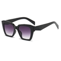 Lunettes de soleil carrées noires avec verres dégradés violets et branches stylées - Monture Noire Verre Gris Dégradé