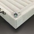 Elegante anillo de plata de ley 925 con gema arcoíris ovalada y cristales finos - US 5 / Piedra que cambia de color
