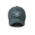 Dettaglio del ricamo 1991 su un cappellino da baseball in cotone verde scuro lavato - Regolabile / 1991 Verde Scuro