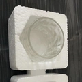 Vaso de vidrio giratorio con acabado martillado en embalaje de espuma protectora - Patrón de Cuadrícula / Caja de Espuma Individual