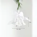 Ornement de Noël cloche en cristal irisé avec nœud blanc suspendu au sapin - Cloches Iridescentes