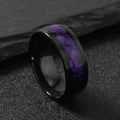 Anello in titanio nero lucido con intarsio in marmo viola intenso per uomo e donna - US 7 / Viola