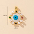 Evil Eye Anhänger mit bunten Edelsteinen und Perlen in vergoldeter Ausführung - Stil T - Perle Edelstein Retro Auge