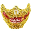 Maschera metà viso dorata con borchie rosse stile punk joker per feste e cosplay - Maschera Joker Oro con Rivetti Rossi / Stile Joker