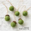 Set of 6 grass green felt acorns with natural caps and twine loops for DIY Christmas decor - Pack of 6 (10g) / Light Green