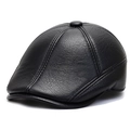 Coppola classica da uomo in similpelle nera con trama granulata e caldi paraorecchie invernali - Regolabile (56-60cm) / Nero