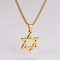 Nahaufnahme einer vergoldeten hohlen Hexagon-Stern-Halskette aus Edelstahl für Damen - Inklusive 2.5mm*60cm Kette / Gold