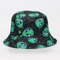 Gorro de pescador negro con estampado de alienígenas verdes y manchas de tinta para el sol - M (56-58cm) / Estampado de Alienígena Verde (#10)