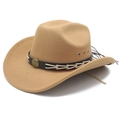 Dettaglio cappello cowboy in feltro marrone con fascia in pelle e fibbia in bronzo - M (56-58cm) / Cammello