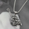 Hiphop halsketting van titaniumstaal met een rock schedel handgebaar gitaar hanger - Stijl A Skelethand Gitaar (Met Ketting)