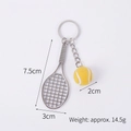Porte-clés mini raquette de tennis argentée avec balle jaune et anneau métallique - 2cm Petit / Raquette Argent + Balle Jaune 2cm