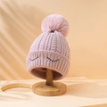 Berretto in maglia rosa con ricamo occhi, pompon in pelliccia e calda fodera in pile - Taglia unica / Rosa