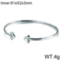 Zilverkleurige open hart armband van titaniumstaal met een kleine zirkonia steen - Zilveren Hart Met Enkele Zirkon Stijl (KB117438-KPD)