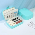 Boîte à bijoux portable en cuir PU bleu ciel avec double couche pour bagues et boucles - 16x11.5x5cm / Cyan