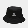 Cappello bucket unisex in cotone nero con ricamo NO BAO VIBES e tesa impunturata alla moda - M (56-58cm) / Nero
