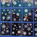 Weiße Schneeflocken-Fensterbilder für die weihnachtliche Glas- und Wanddekoration Szene - 9-Teiliges Set / Weiß