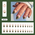 Faux ongles amande vert olive avec motifs géométriques dorés et design à carreaux - W958 Losange Vert Or (Style Colle)