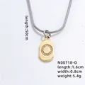 Goldene rechteckige Zirkonia-Halskette mit Anhänger O und 50cm langer Schlangenkette - Buchstabe O