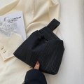 Funkelnde anthrazitfarbene Beuteltasche mit Strasssteinen und minimalistischem Griff - Schwarz