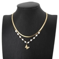 Collana a doppio strato in titanio dorato con catena serpente e pendente a farfalla - Stile Doppio Strato Farfalla Cuore Oro (KN229081-HM)