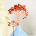 Albero della fortuna in cristallo con pietre rosse e filo di rame in vaso blu - Ramo di agata rossa