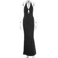 Détail d'une robe de soirée noire scintillante avec licou, goutte d'eau et dos nu élégant - S / Noir