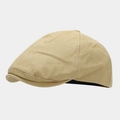 Detail van beige newsboy cap met keperstof textuur en stevige klepstructuur - Verstelbaar / Khaki