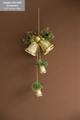 Decoración navideña con campanas doradas, agujas de pino verdes y detalles brillantes - 55CM Cadena de Campanas / Dorado