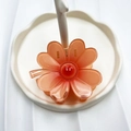 Haarklammer in Orange mit vierblättrigem Kleeblatt und glänzendem Jelly-Finish - Rot (Vierblättrige Blume)
