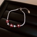 Elegante pulsera plateada con flores de circonita roja y blanca brillante - Floral Rojo Plata (47#)