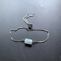 Silbernes Box-Kettenarmband mit verstellbarem Gleitverschluss und hellgrünem Stein - Aquamarin
