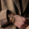 Elegante brazalete abierto de varias capas de alambre dorado retorcido para mujer - Dorado