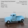 Modèle de camionnette vintage en fer bleu avec emblème de maison et finition rustique - Pick-up Vintage - Bleu