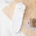 Japanische weiße Spitzen-Blumensocken mit zarter Häkeltextur in eleganter Ausführung - Weiß