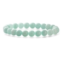 Détail de perles en pierre naturelle vert clair avec texture polie sur bracelet élastique - Amazonite Simple
