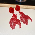 Details von roten Goldfisch-Ohrringen mit Silbernadel und filigranem, hohlem Design-Stil - Rot (Goldfisch-Stil)