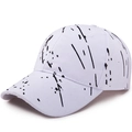 Casquette de baseball blanche avec motif éclaboussures d'encre noire et visière courbée - Blanc