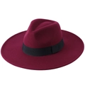 Cappello Fedora classico in feltro di lana bordeaux a tesa larga con nastro nero - Taglia Unica 58cm Circonferenza / Borgogna