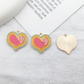 Pendentifs cœur émaillés colorés en rose, jaune et bleu clair avec base en métal doré - Coeur Bicolore 20x20mm