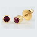 Élégantes boucles d'oreilles en plaqué or 24K avec cristaux tchèques rouge rubis - Juillet (Rubis)