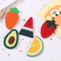 Set di cinque fermagli per capelli per bambine lavorati a mano a forma di frutta e verdura - Mollette per capelli lavorate a maglia con frutta